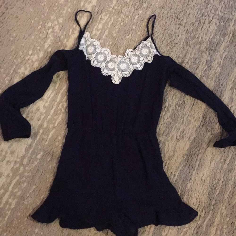 Love culture size small romper